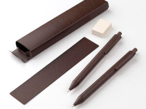 Set minas gerais: bolígrafo, regla, goma de borrar y caja