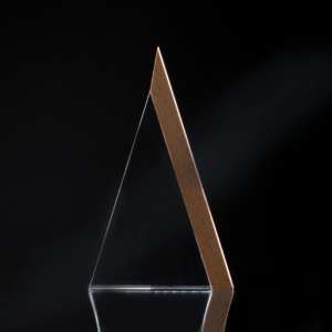 Trofeo Galvano de Madera y Cristal Triangle - vista 2