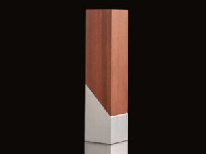Bloque trofeo de acero y madera lukas