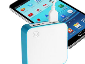 Cargador deluxe power bank 8400mah