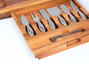 Tabla de quesos con 12 herramientas