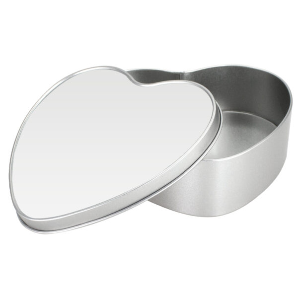 Caja metálica corazón