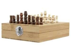 Set de vinos con juego de ajedrez