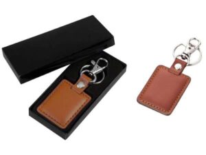 Llavero simil eco-cuero café