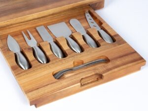 Tabla de quesos con 12 herramientas