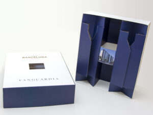 Caja Entrega Dos Copas Una Botella Caja Entrega Dos Copas Una Botella